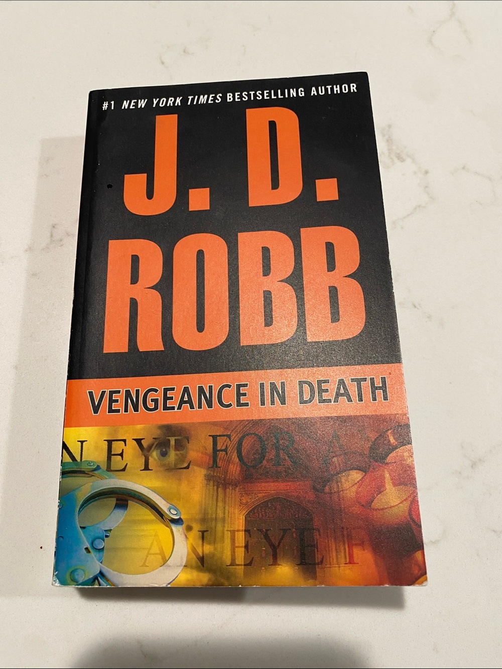J.D. Robb "Vengeance in Death" Paperback Book 6 in Series